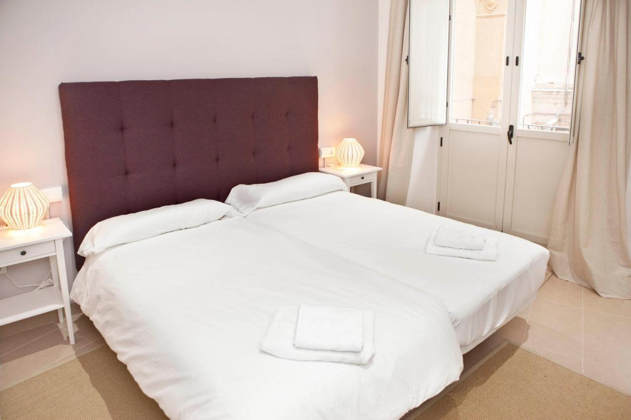 Apartamentos Unisierra Málaga Eksteriør billede