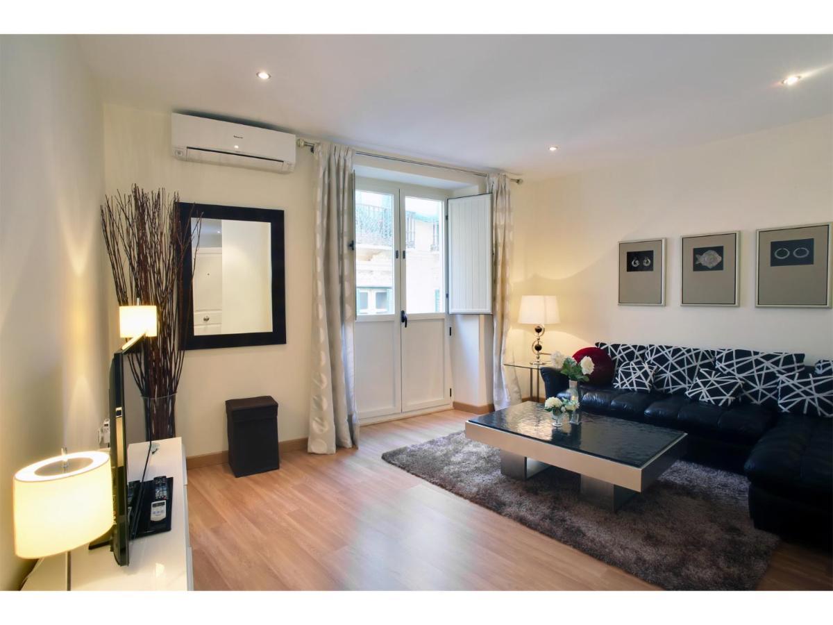 Apartamentos Unisierra Málaga Eksteriør billede