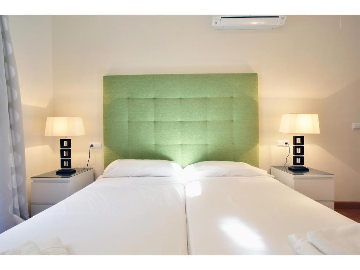 Apartamentos Unisierra Málaga Eksteriør billede
