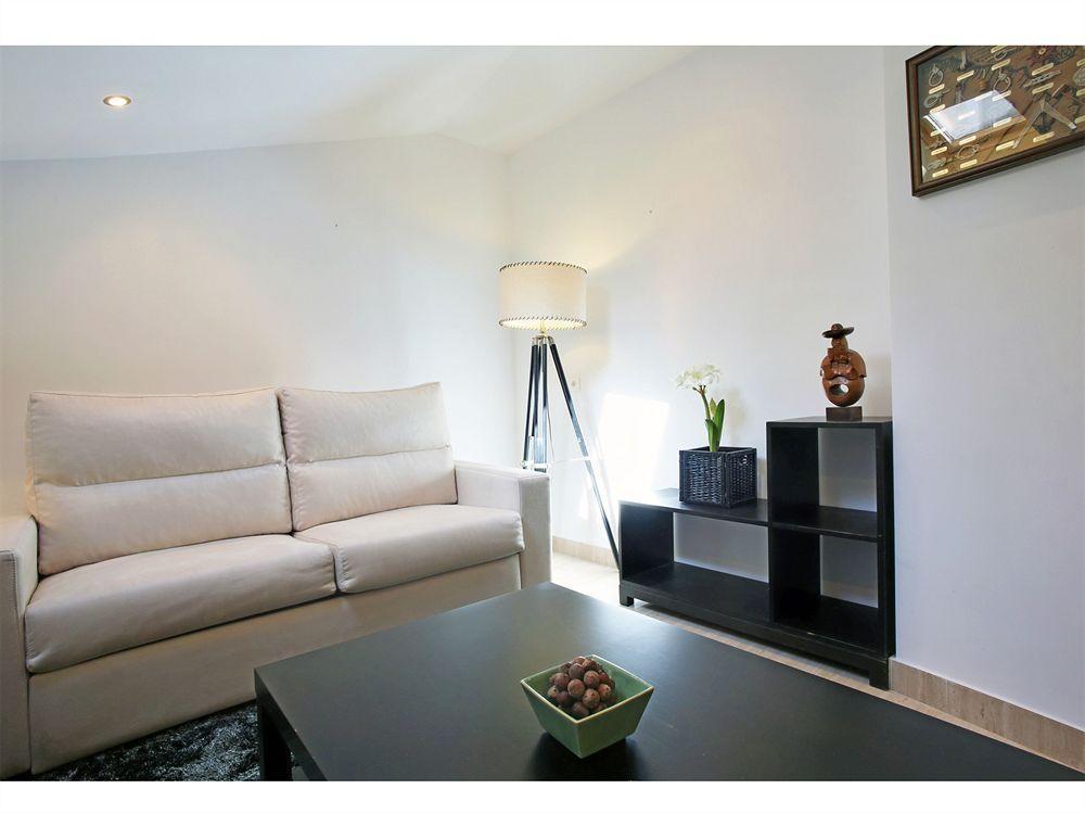 Apartamentos Unisierra Málaga Eksteriør billede