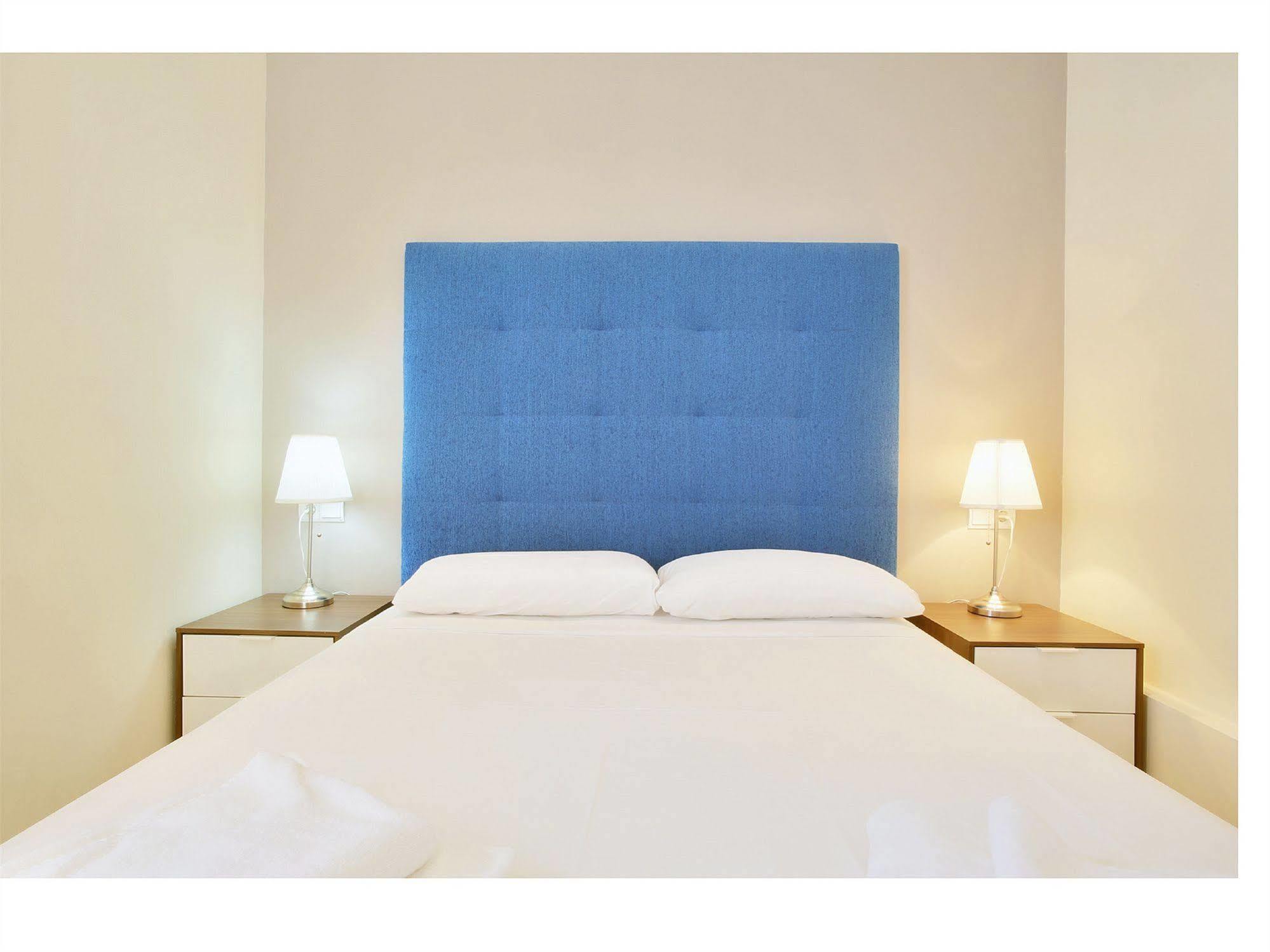 Apartamentos Unisierra Málaga Eksteriør billede